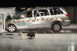 2004 Toyota Sienna